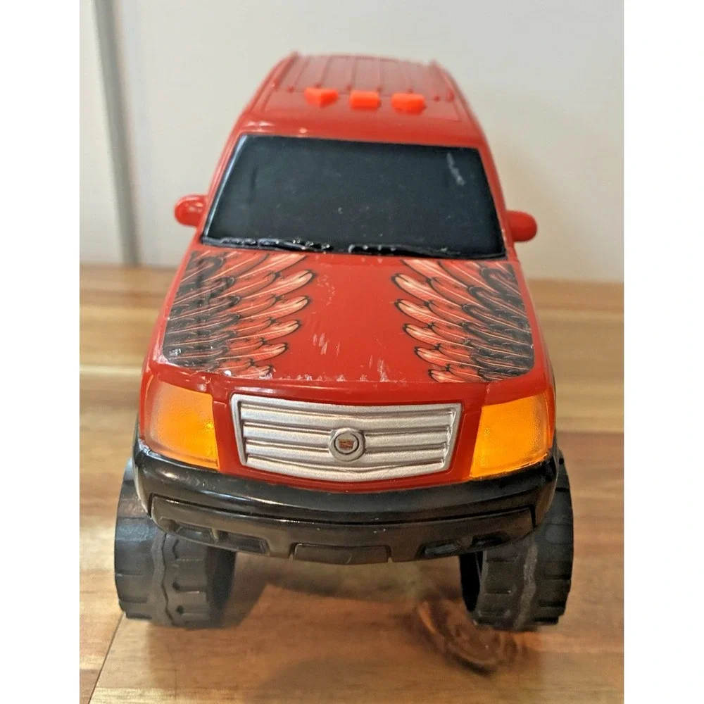 Toy State Road Rippers Cadillac Escalade Monster SUV Lights Sounds Tow Hitch